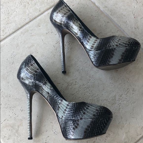 Sergio Rossi Snakeskin Cachet Pumps - Picture 4 of 5